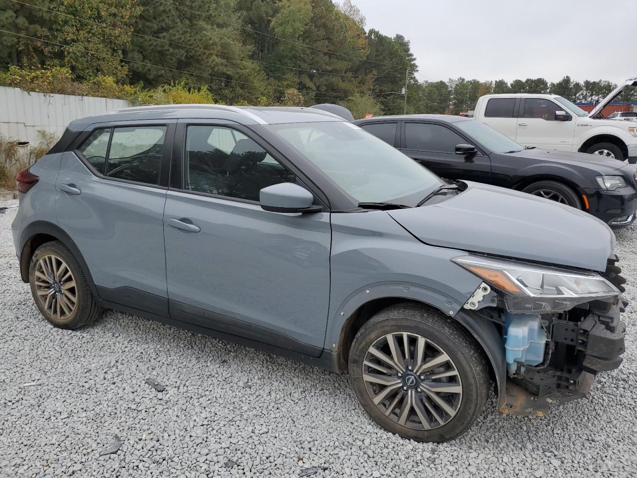 2022 Nissan Kicks - Image 4