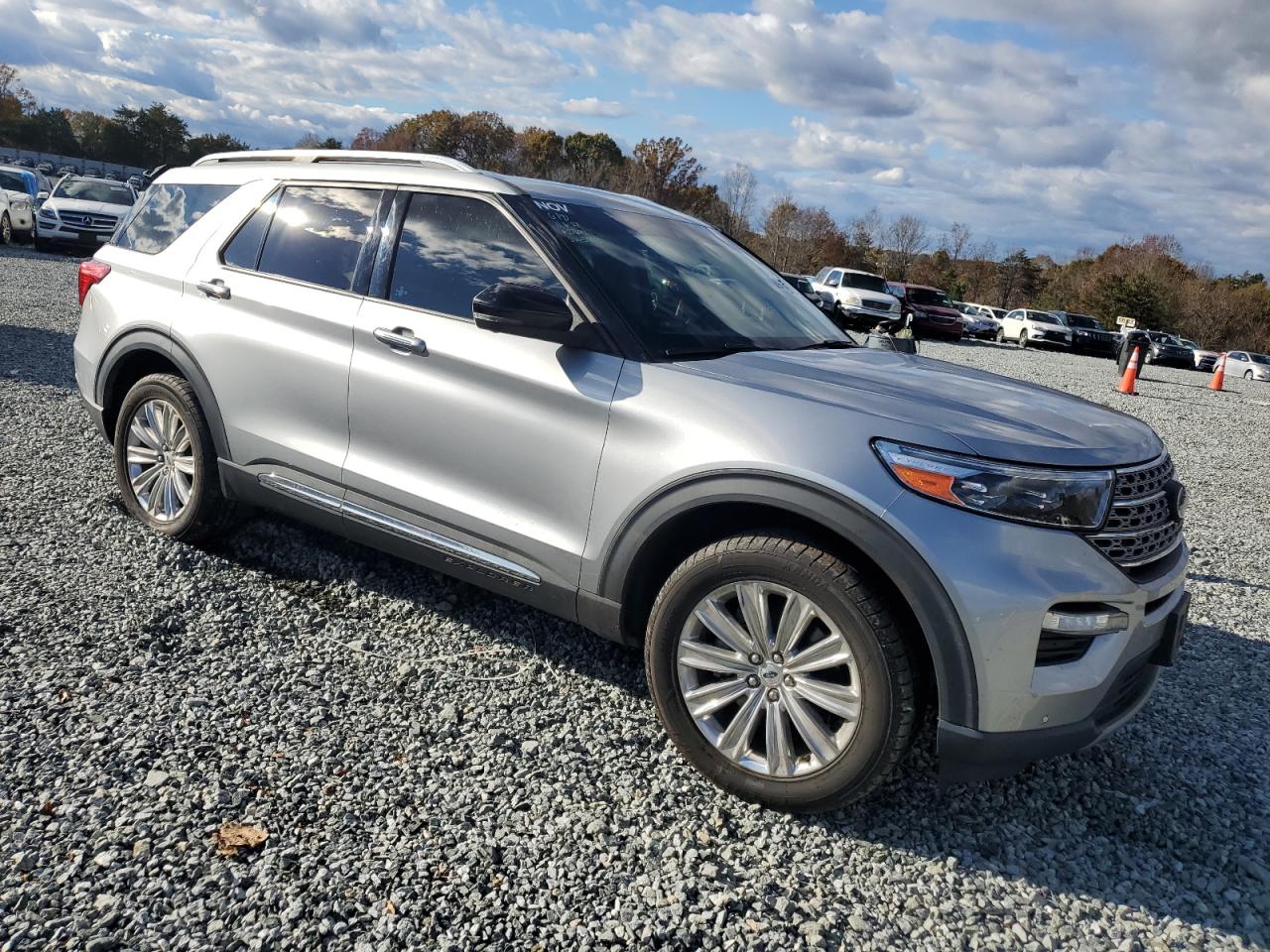 2021 Ford Explorer - Image 4