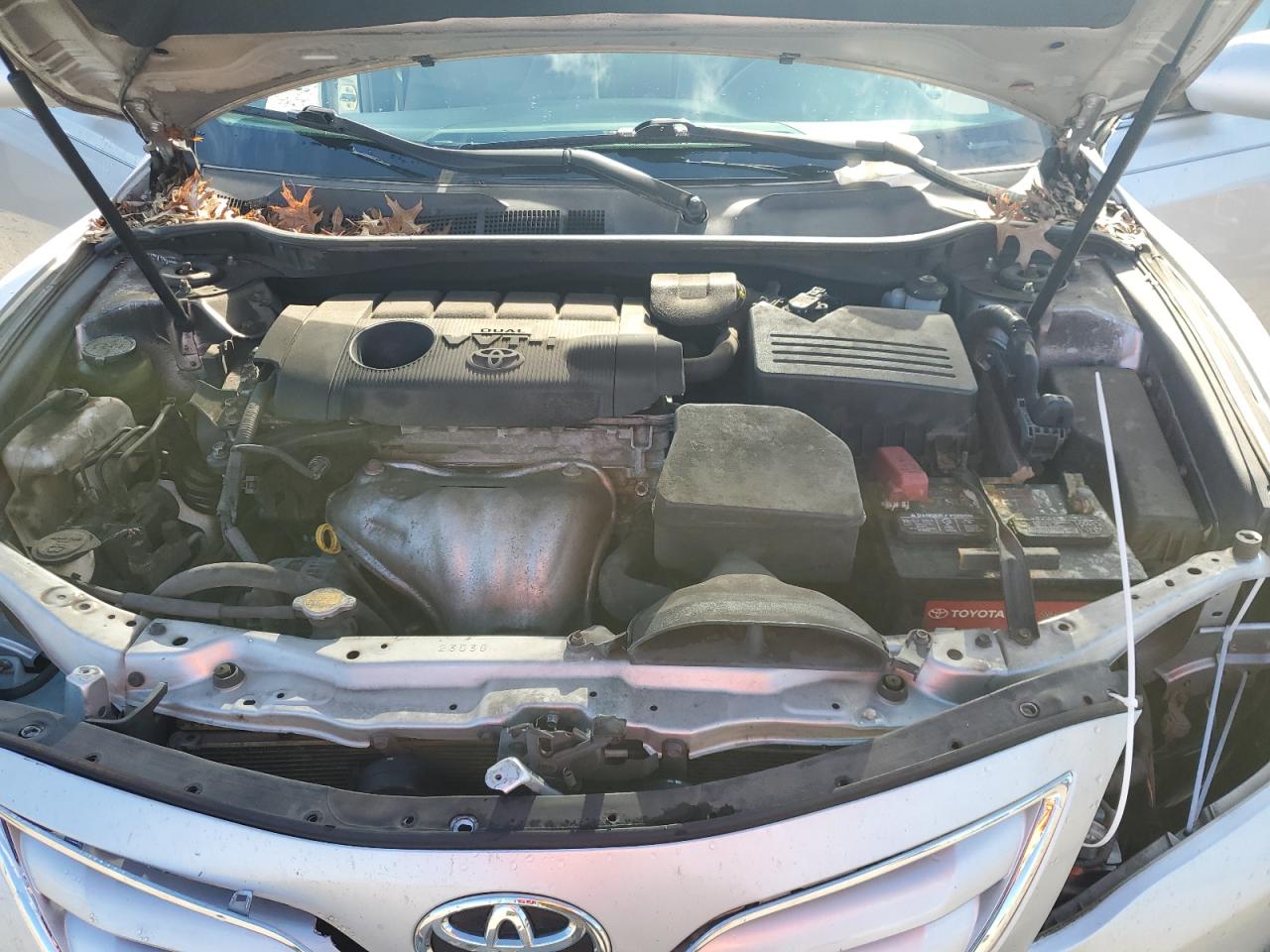 2011 Toyota Camry - Image 11
