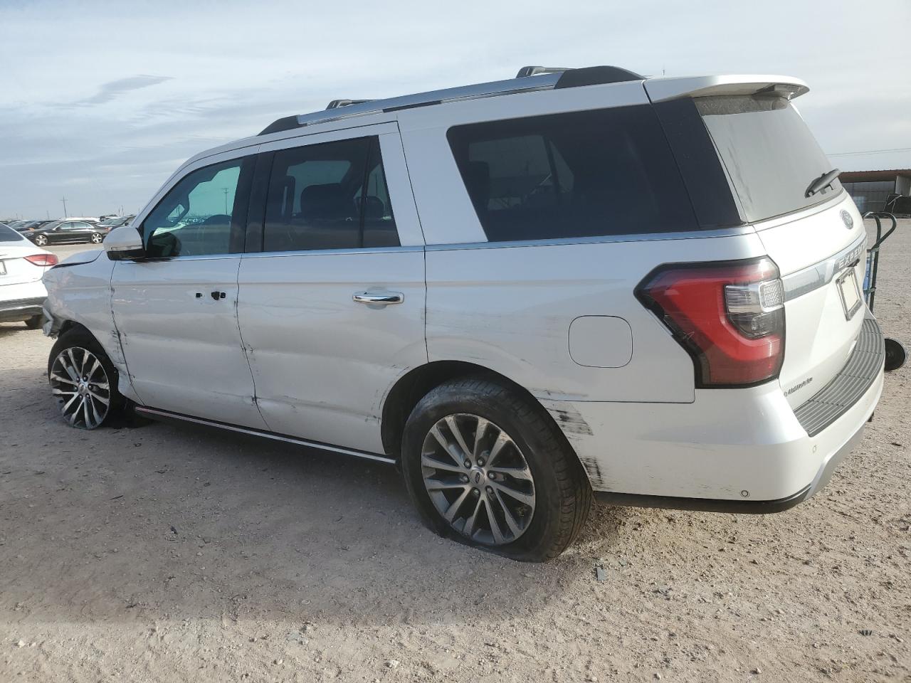 2018 Ford Expedition - Image 2