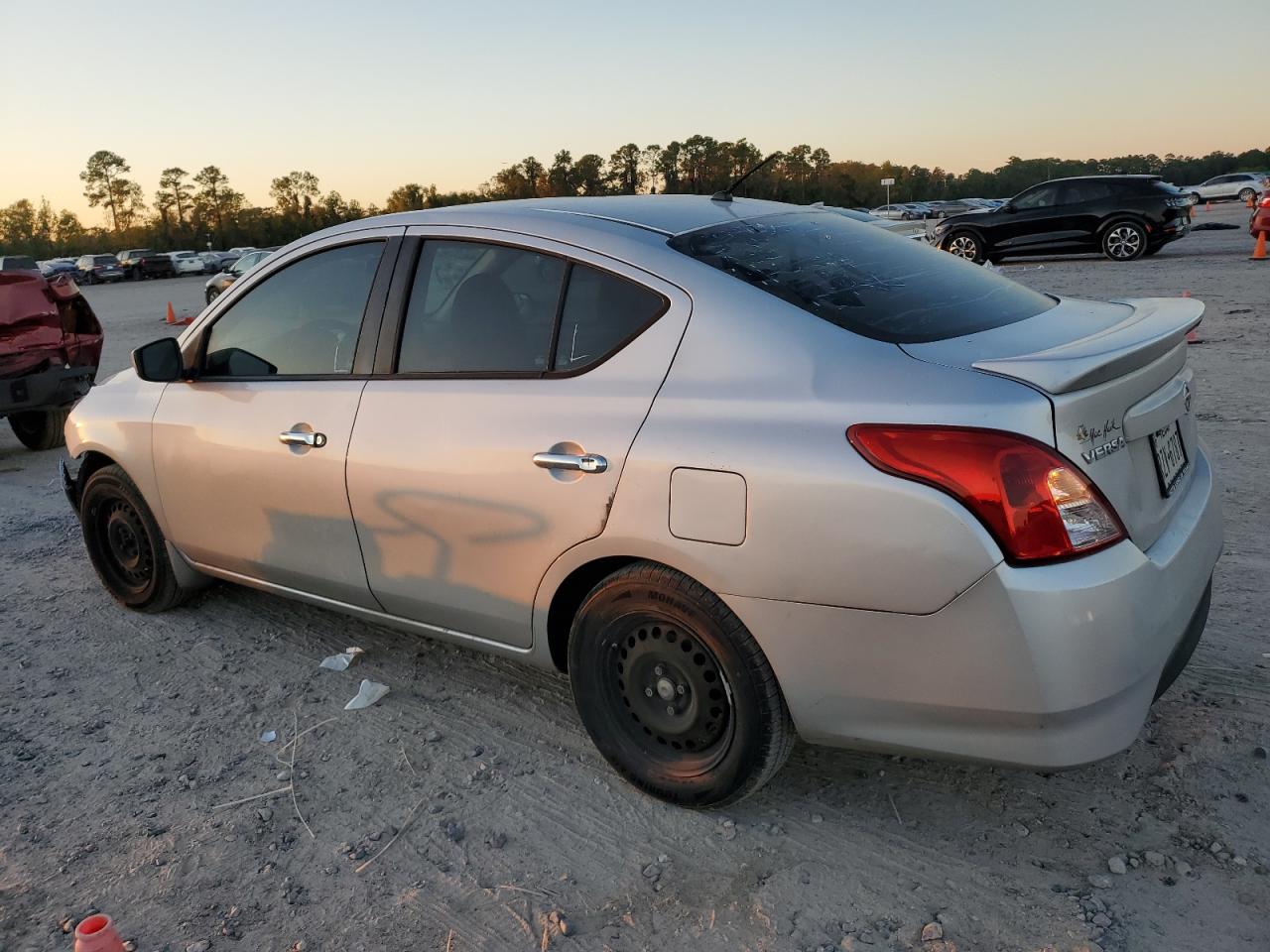 VIN 3N1CN7APXFL825853 2015 NISSAN VERSA no.2