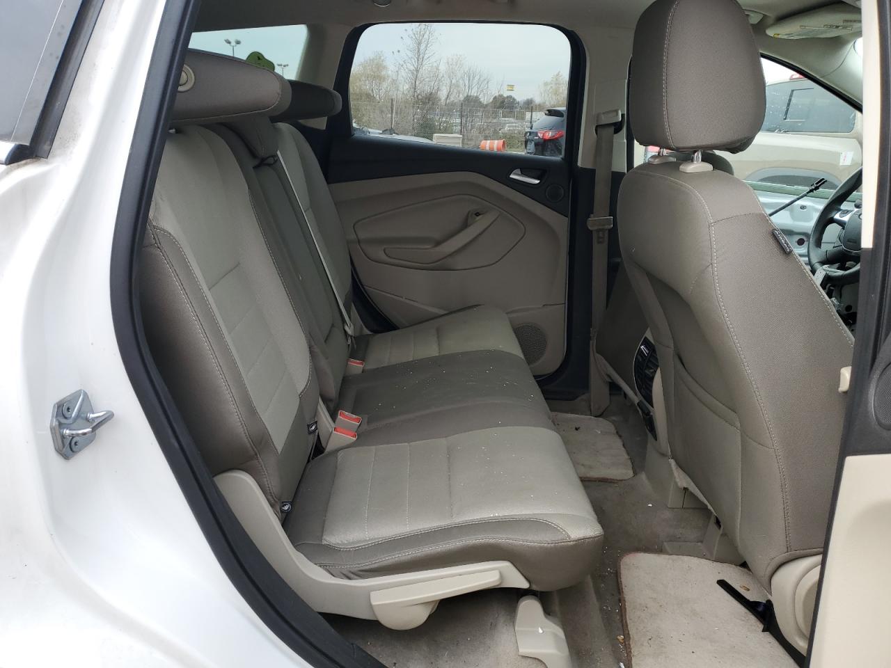 2016 Ford Escape - Image 11
