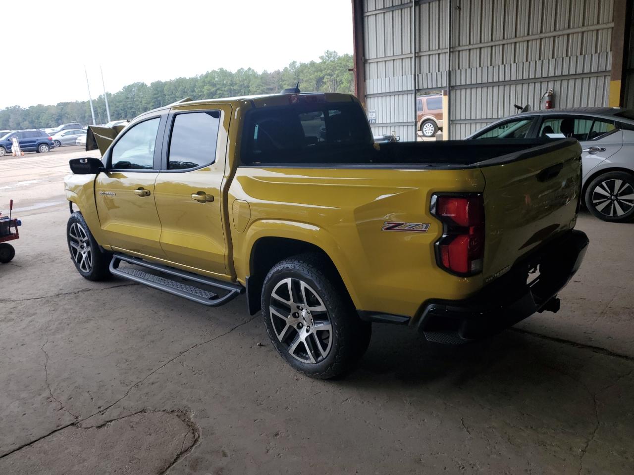 VIN 1GCPTDEK7P1201440 2023 CHEVROLET COLORADO no.2