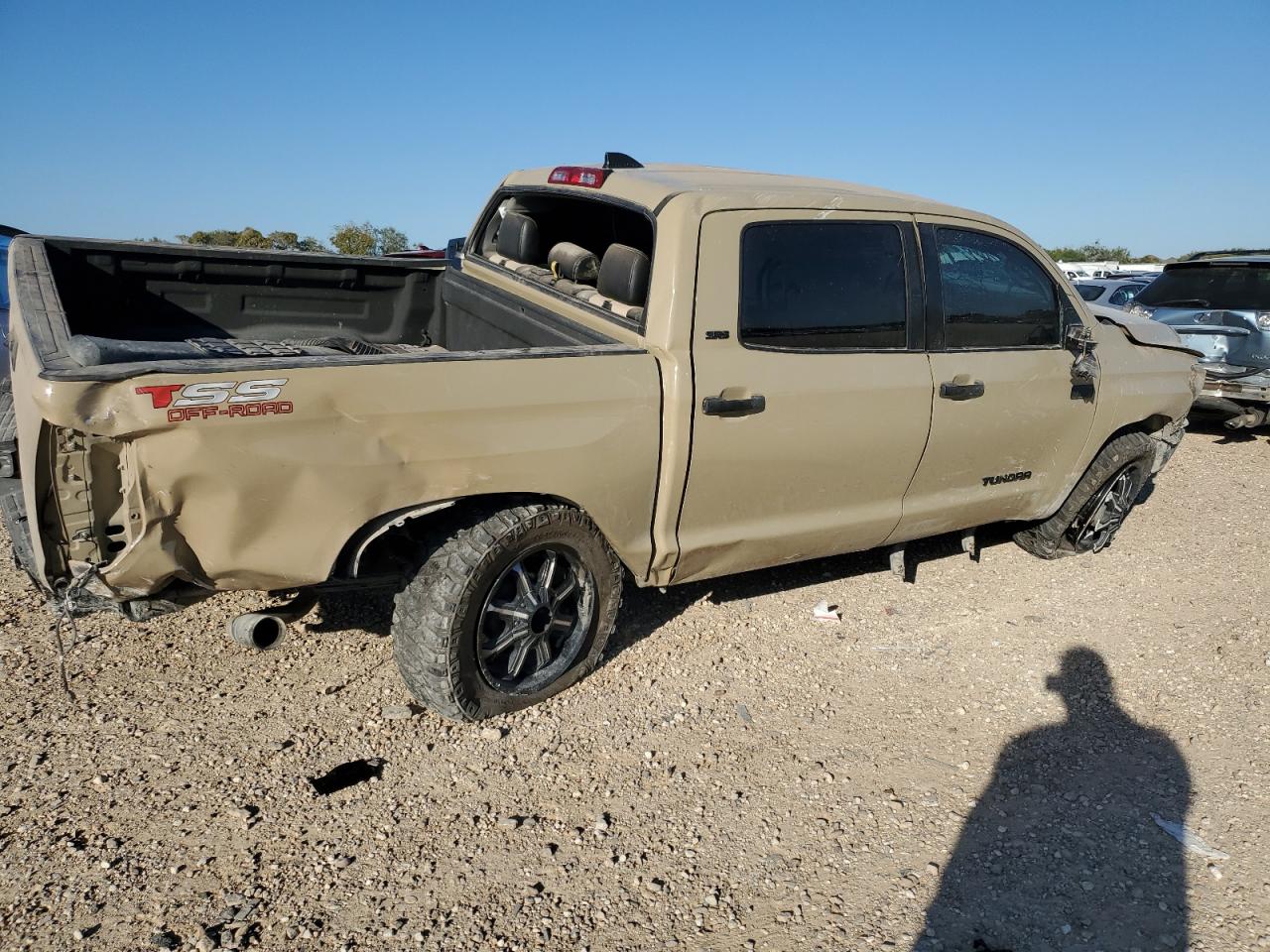 VIN 5TFEY5F14LX262885 2020 TOYOTA TUNDRA no.3