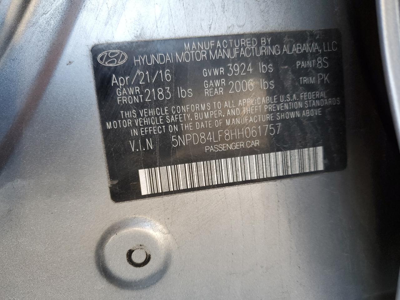 2017 Hyundai Elantra - Image 12