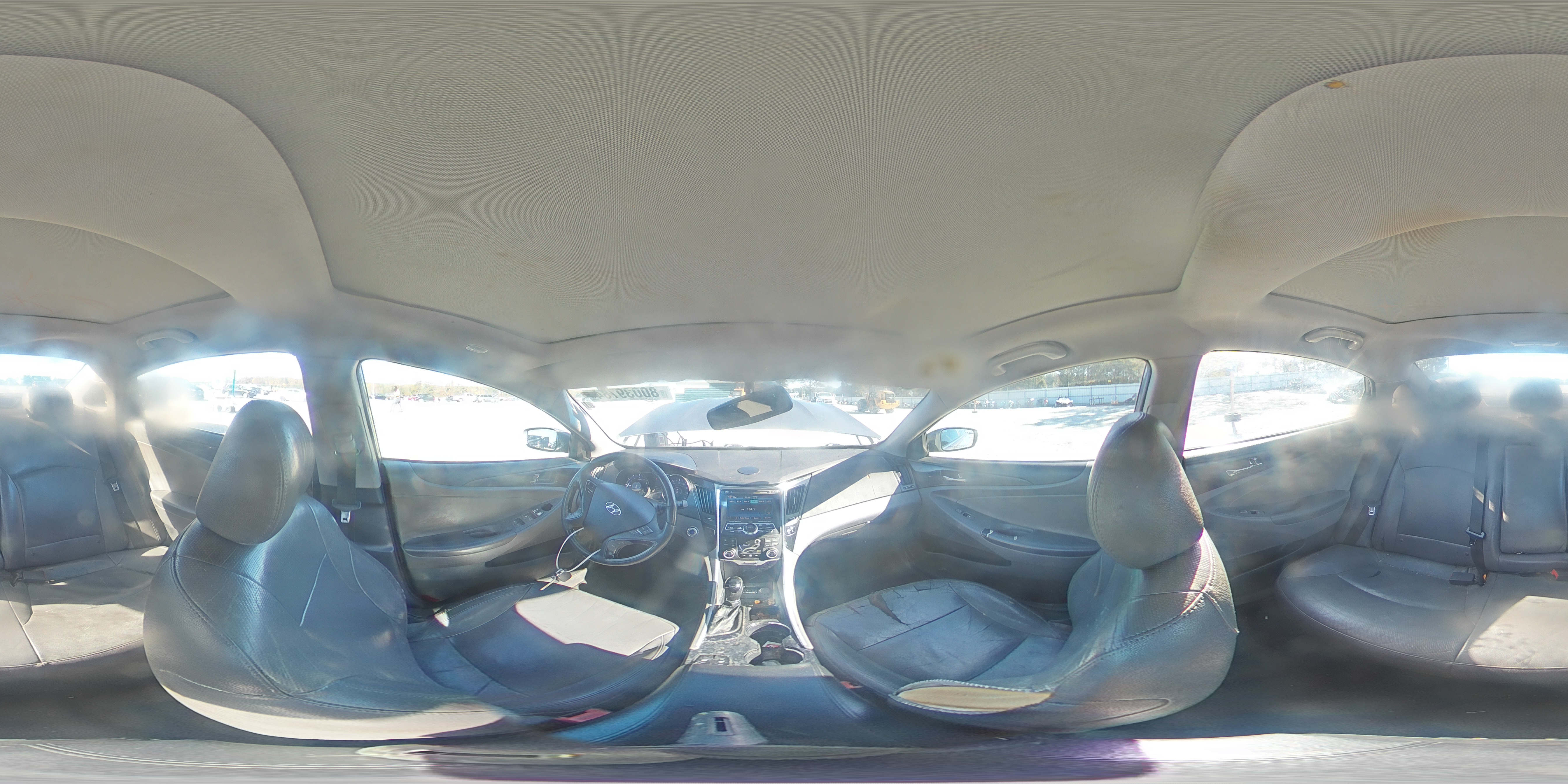 2013 Hyundai Sonata - Image 13