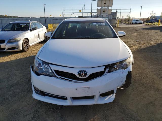  TOYOTA CAMRY 2014 Білий