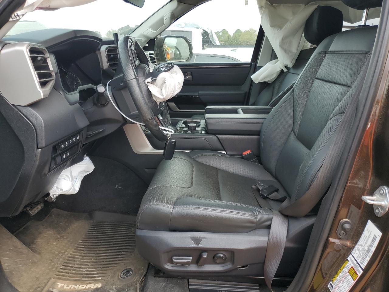 2022 Toyota Tundra - Image 7