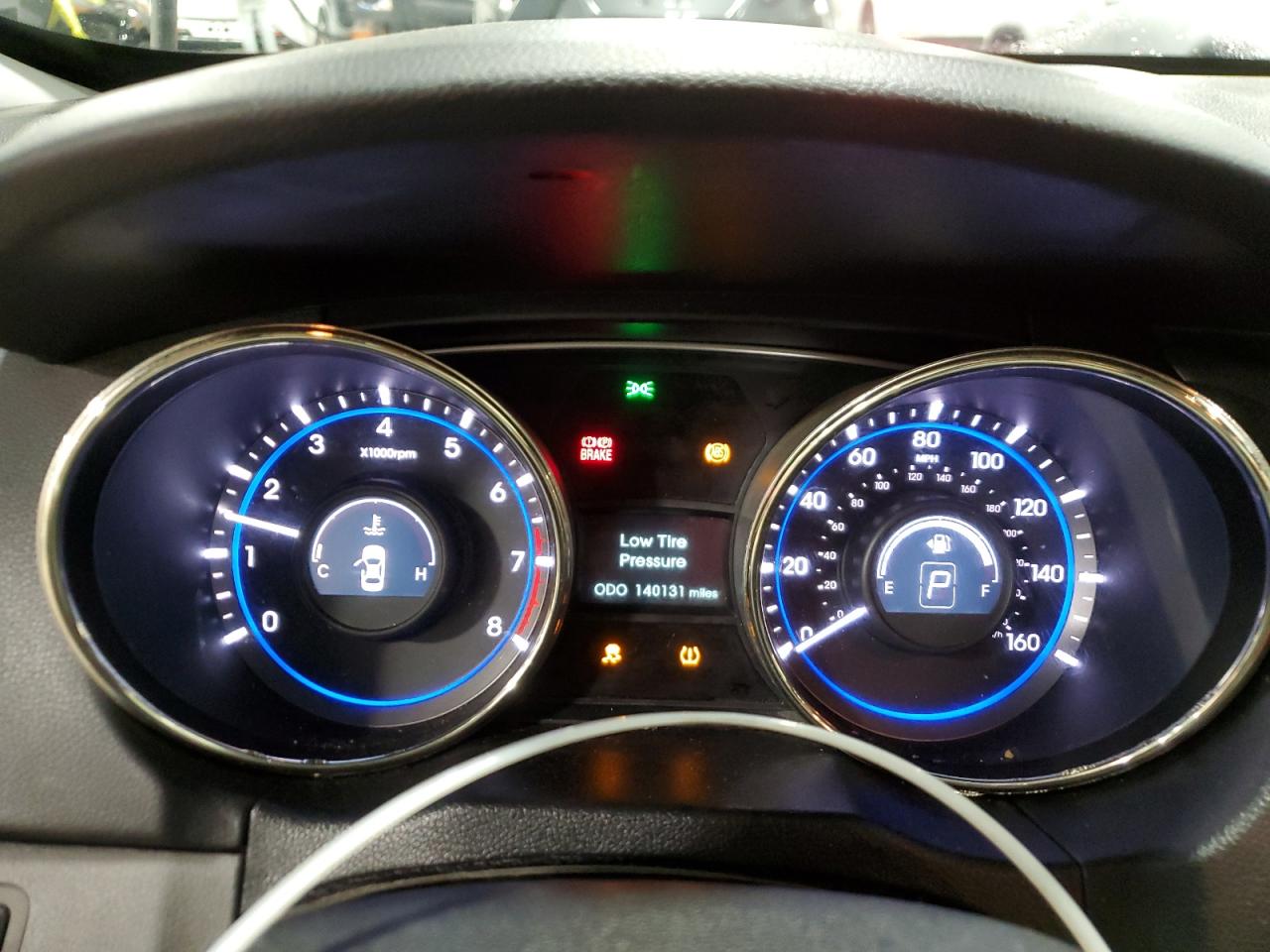 2013 Hyundai Sonata - Image 9