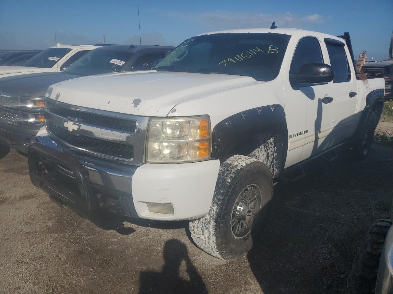 2011 Chevrolet Silverado - Image 1