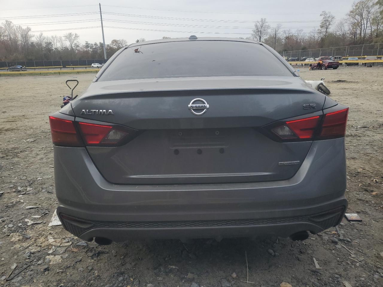 2019 Nissan Altima - Image 6