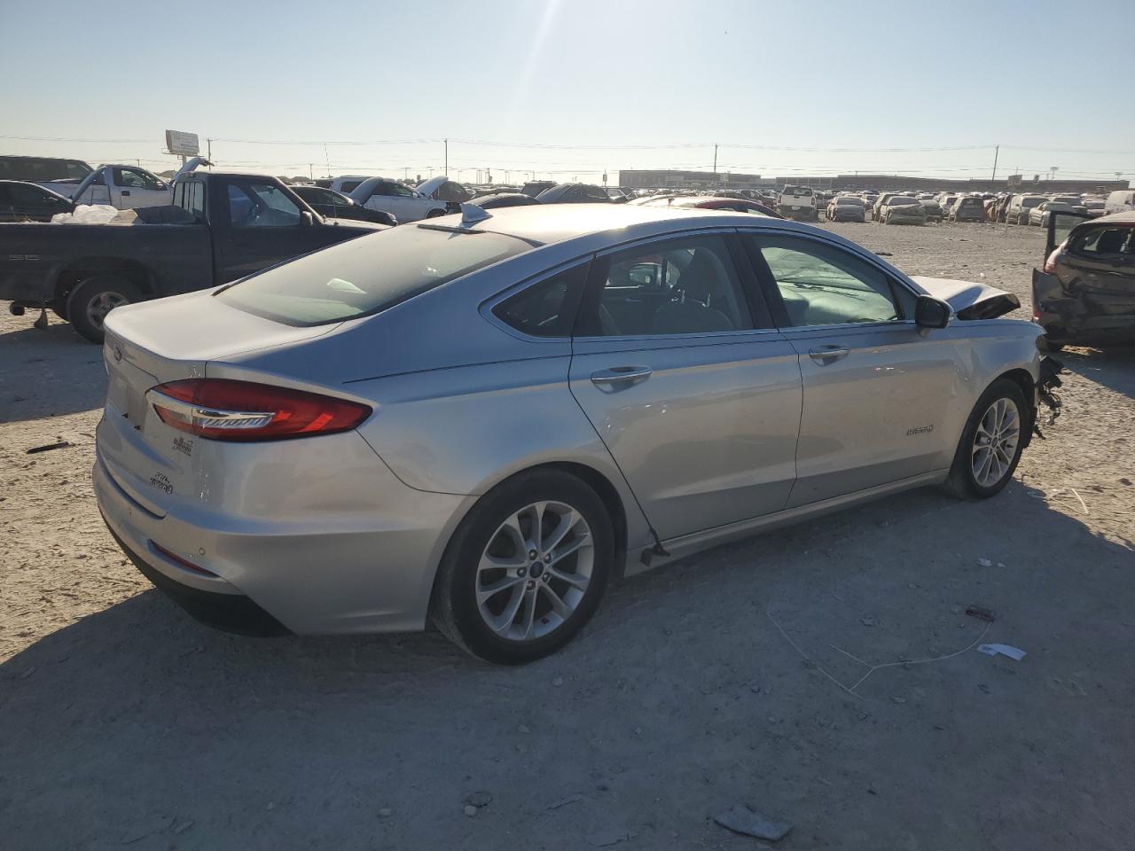 2019 Ford Fusion - Image 3