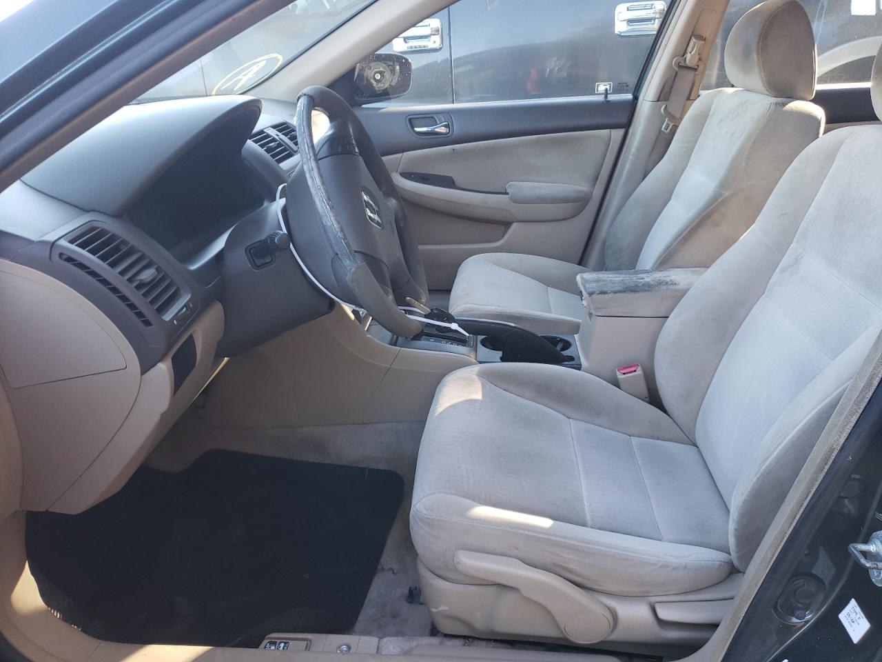 2004 Honda Accord - Image 7