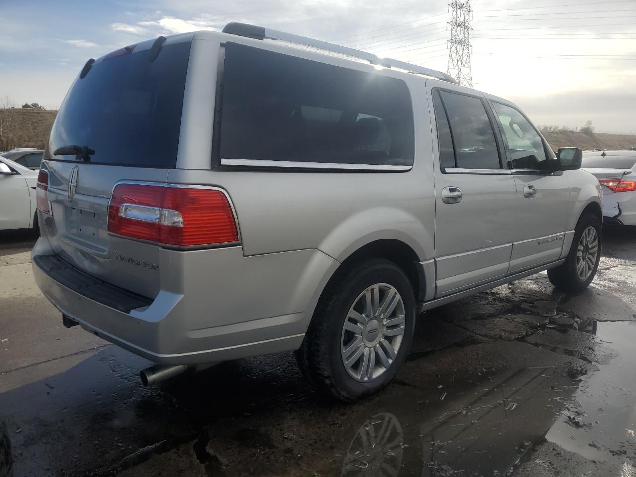 2010 Lincoln Navigator - Image 3