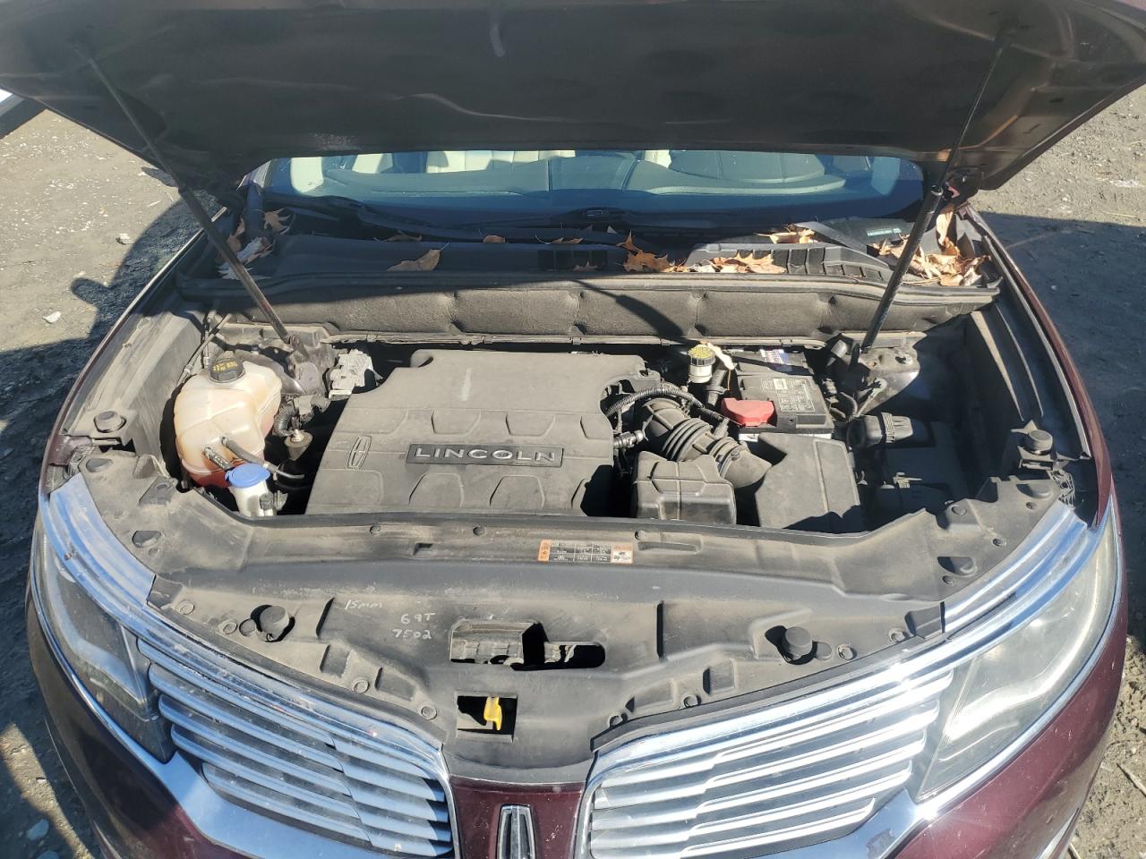 2017 Lincoln MKX - Image 12