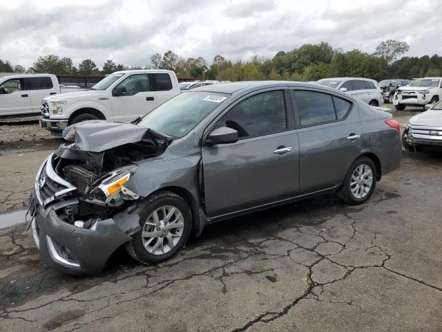  NISSAN VERSA 2018 Серый