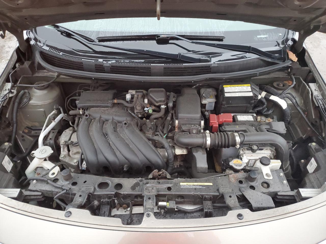 2015 Nissan Versa - Image 11