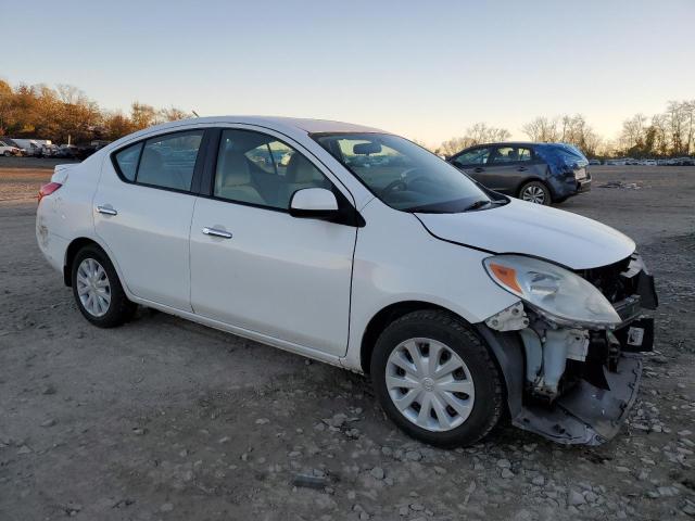  NISSAN VERSA 2014 Белы