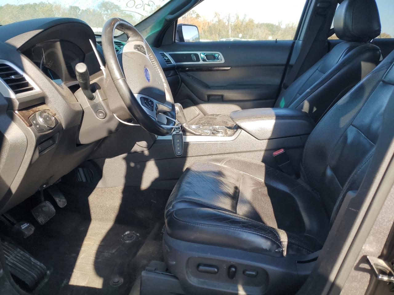 2012 Ford Explorer - Image 7