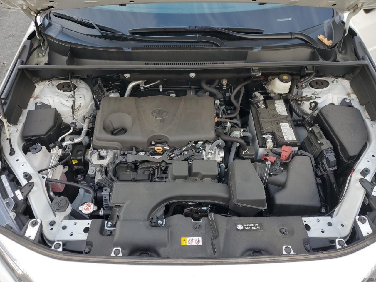 2022 Toyota RAV 4 - Image 12