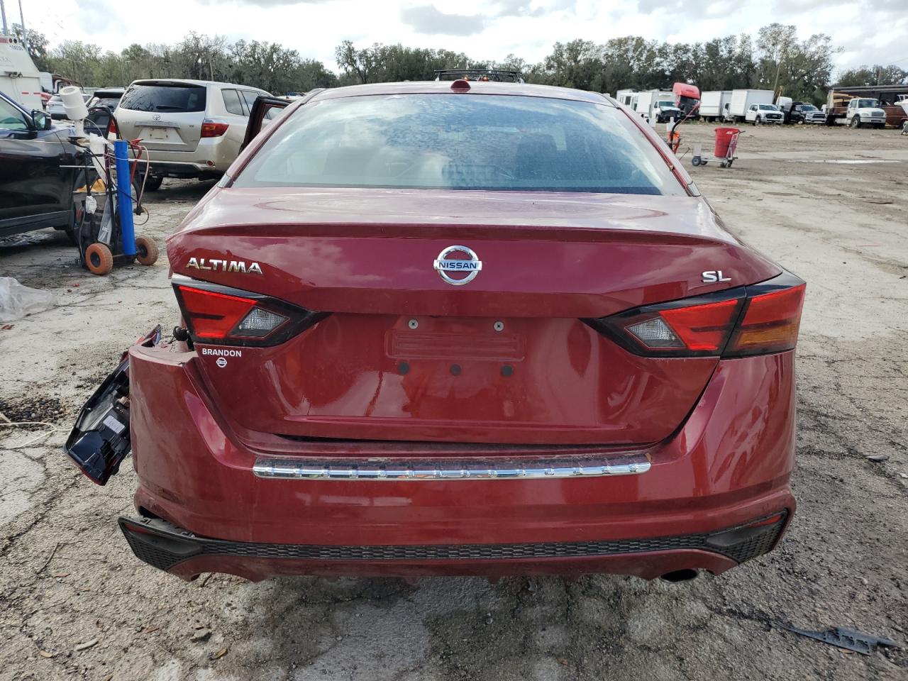 2021 Nissan Altima - Image 6