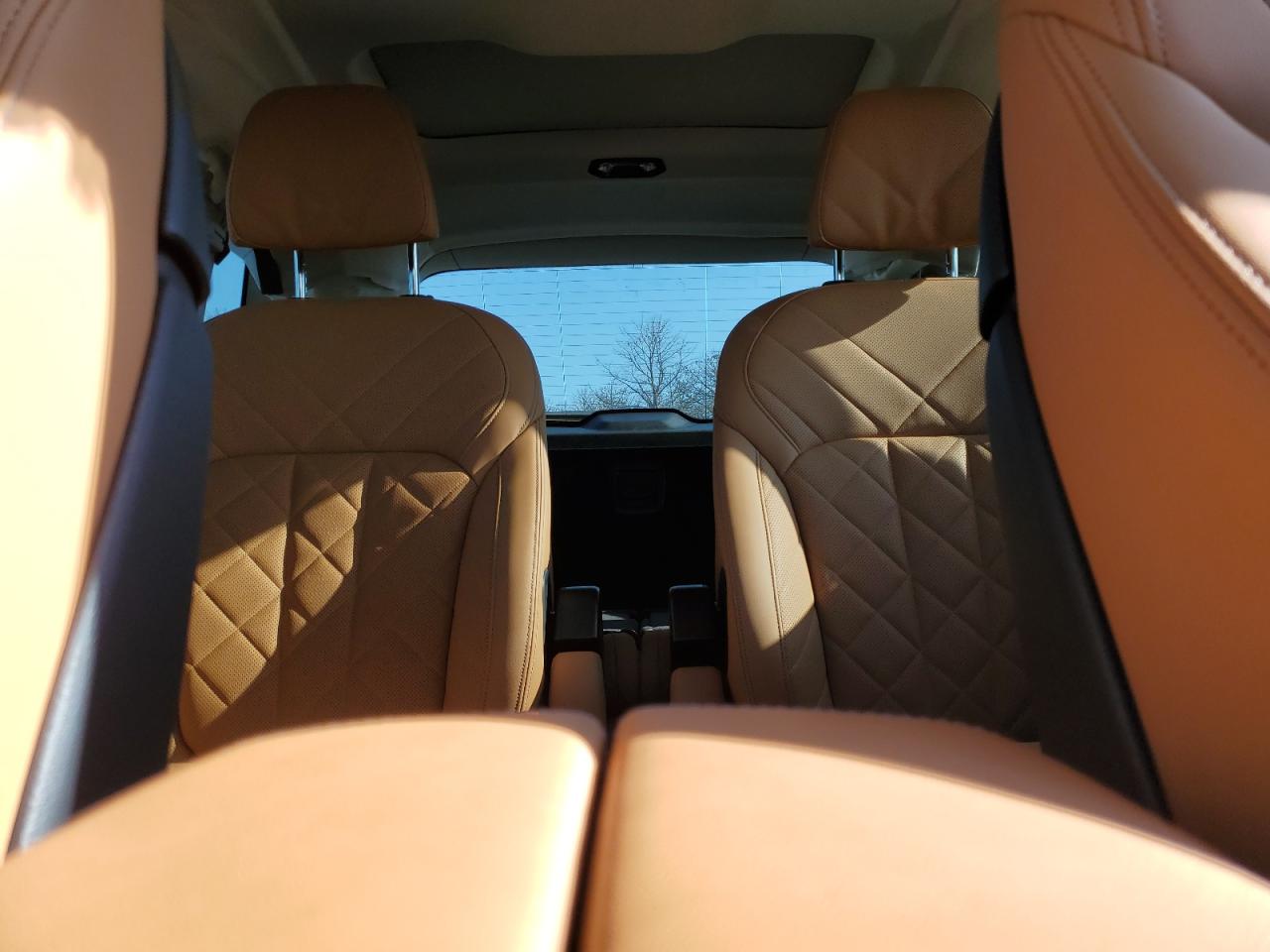 2023 BMW X7 - Image 10