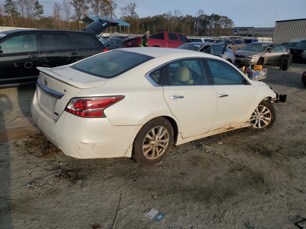 2014 Nissan Altima - Image 3