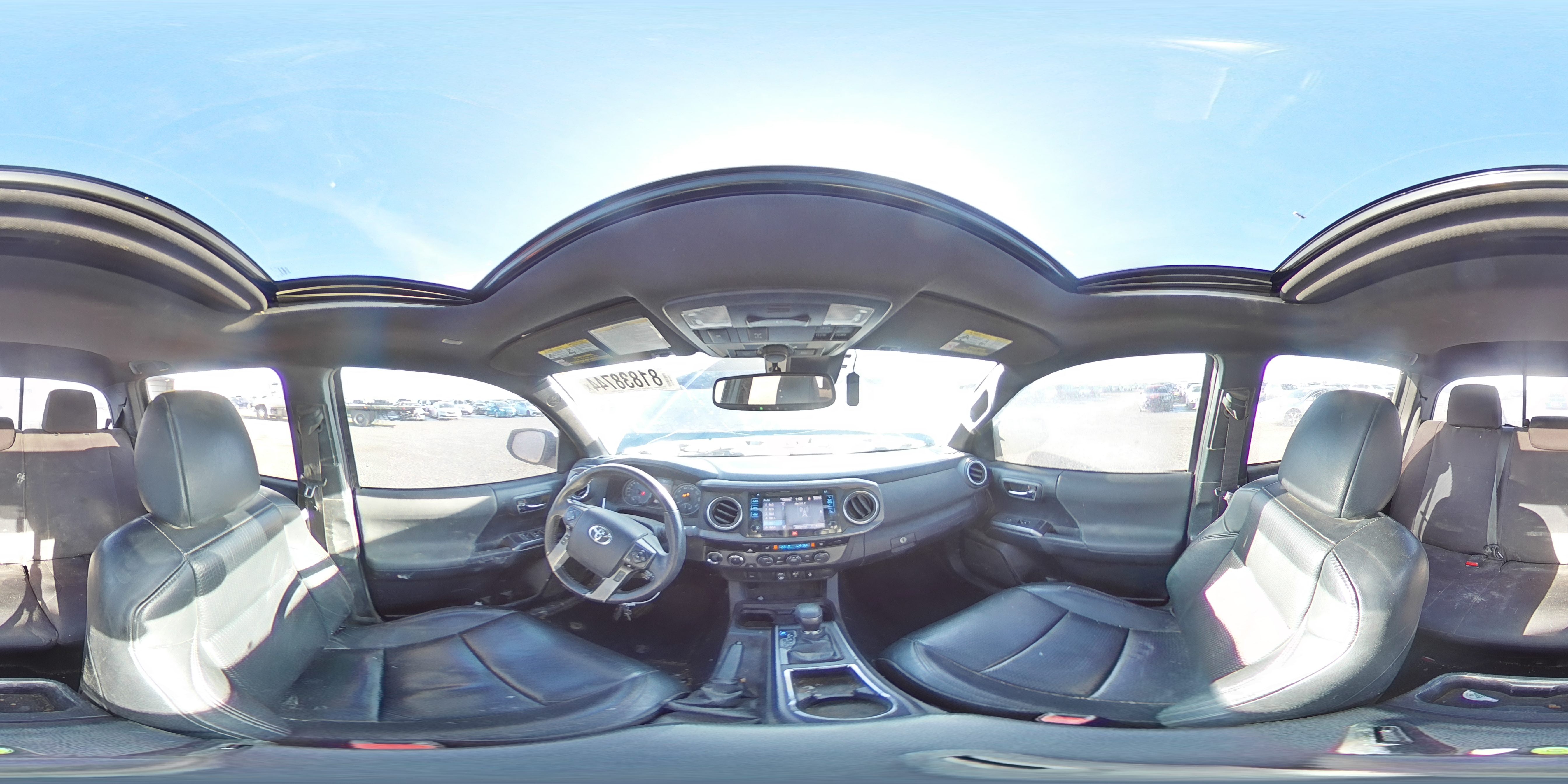 2019 Toyota Tacoma - Image 13
