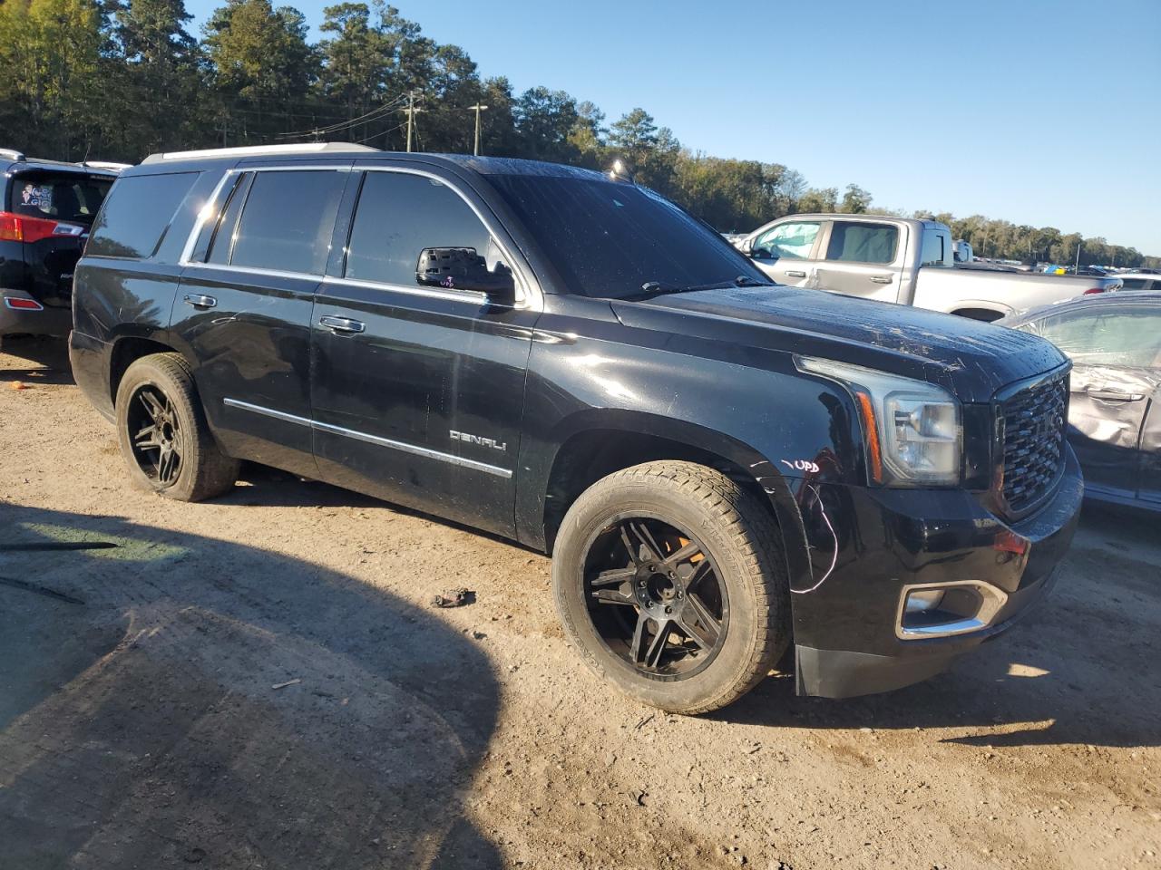 VIN 1GKS1CKJ3FR618533 2015 GMC YUKON no.4