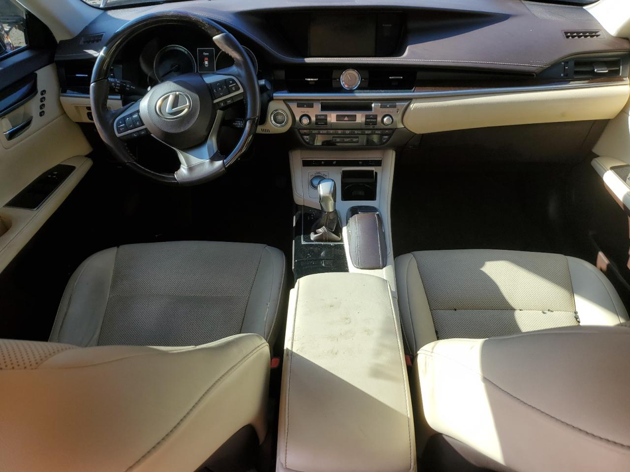 2018 Lexus ES - Image 8