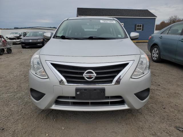  NISSAN VERSA 2015 Сірий