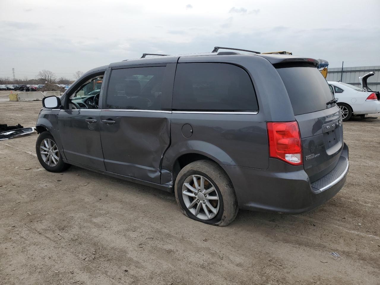 2018 Dodge Caravan - Image 2