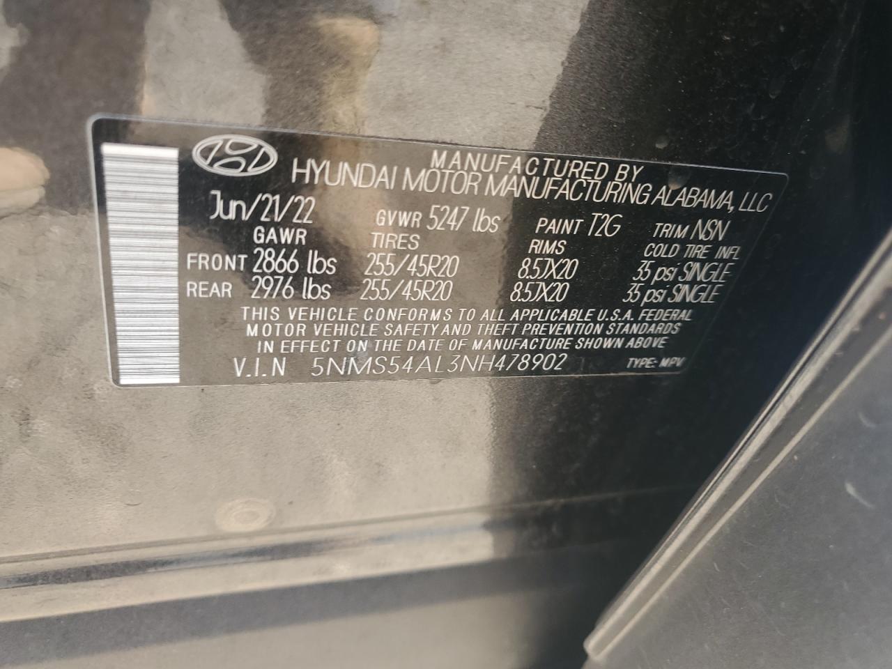 2022 Hyundai Santa Fe - Image 13