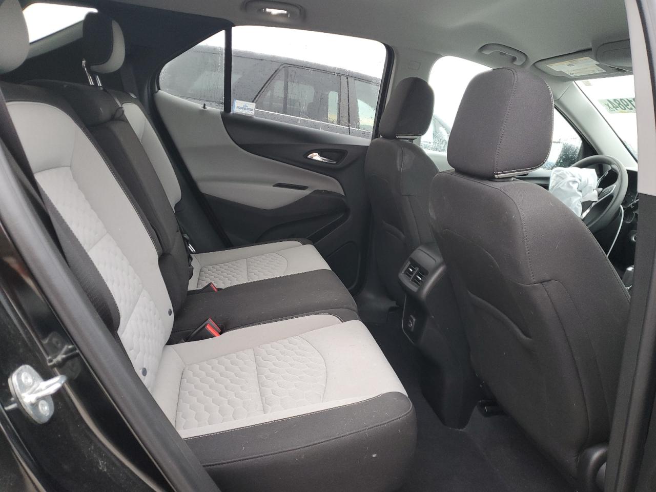 2020 Chevrolet Equinox - Image 11