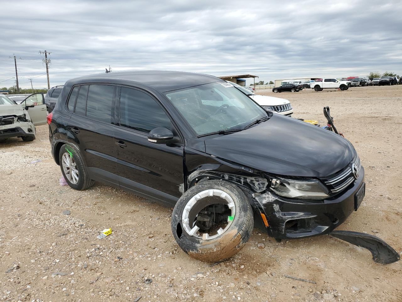 2018 Volkswagen Tiguan - Image 4