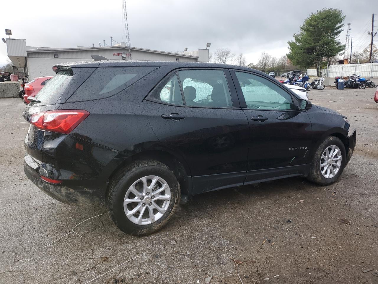 2019 Chevrolet Equinox - Image 3