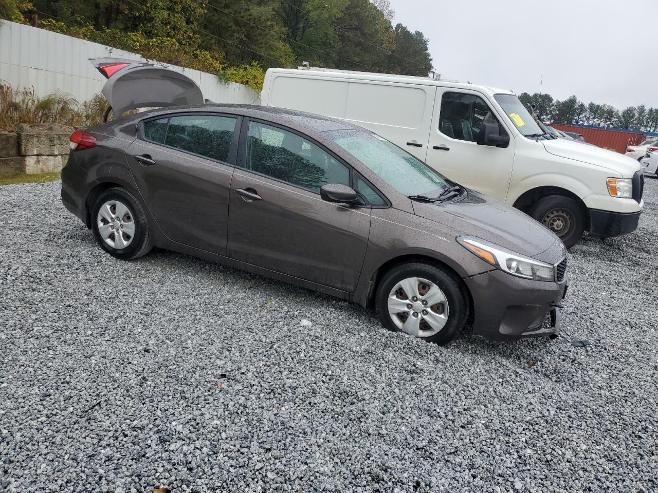 2017 Kia Forte - Image 4