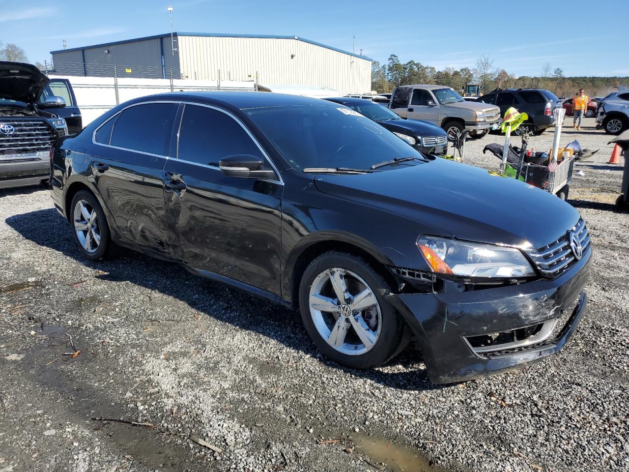 2015 Volkswagen Passat - Image 4