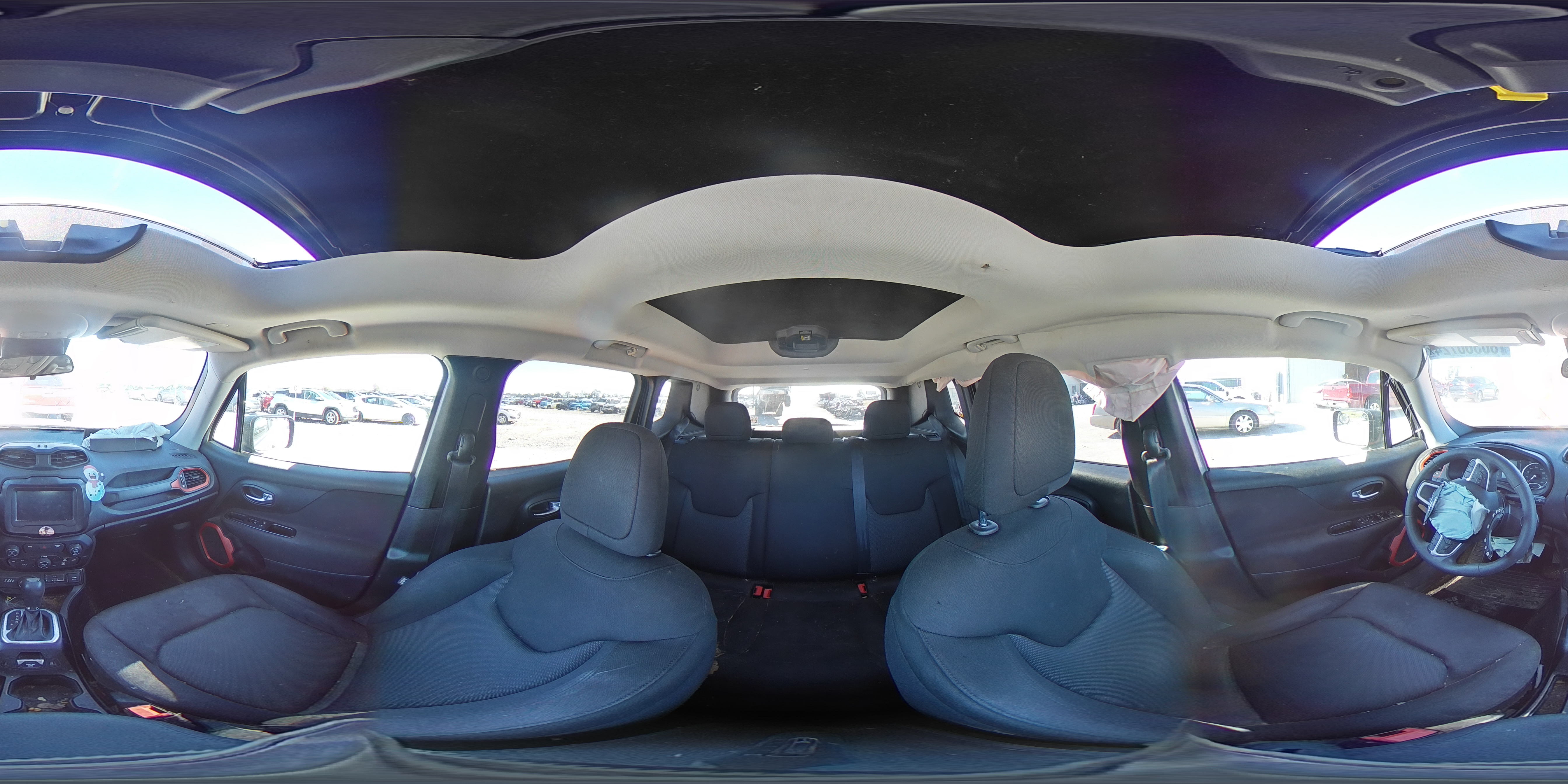 2018 Jeep Renegade - Image 14