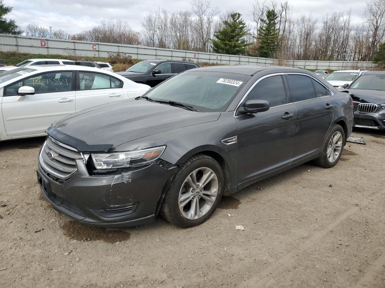 VIN 1FAHP2H89FG110751 2015 FORD TAURUS no.1