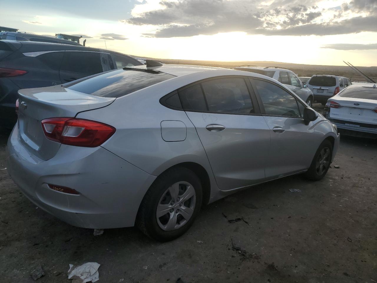 2017 Chevrolet Cruze - Image 3