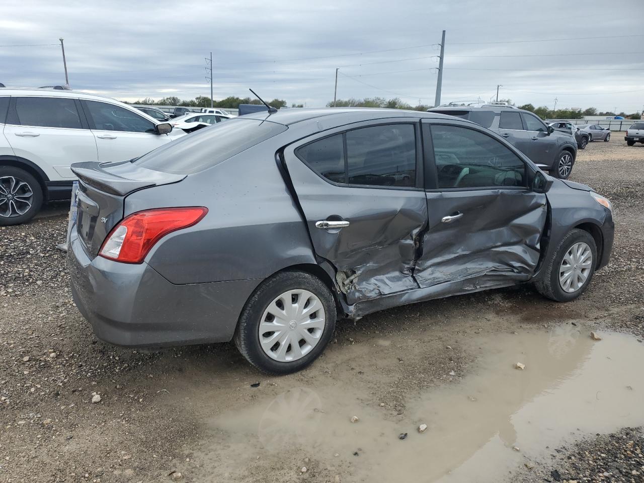 2018 Nissan Versa - Image 3