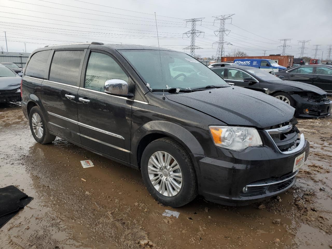 2014 Chrysler Town & Country - Image 4