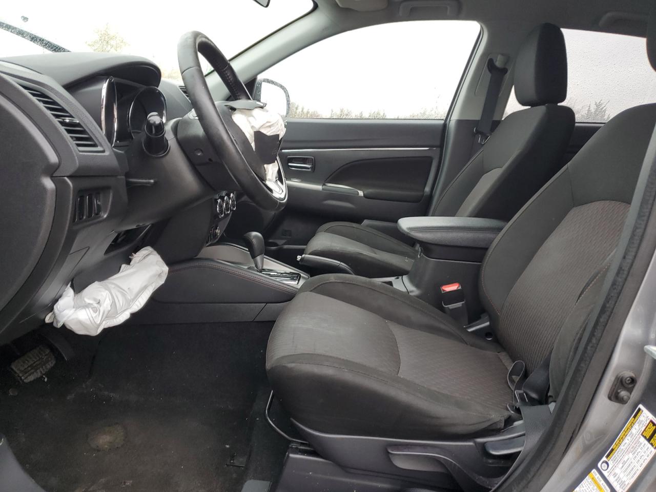 2019 Mitsubishi Outlander - Image 7