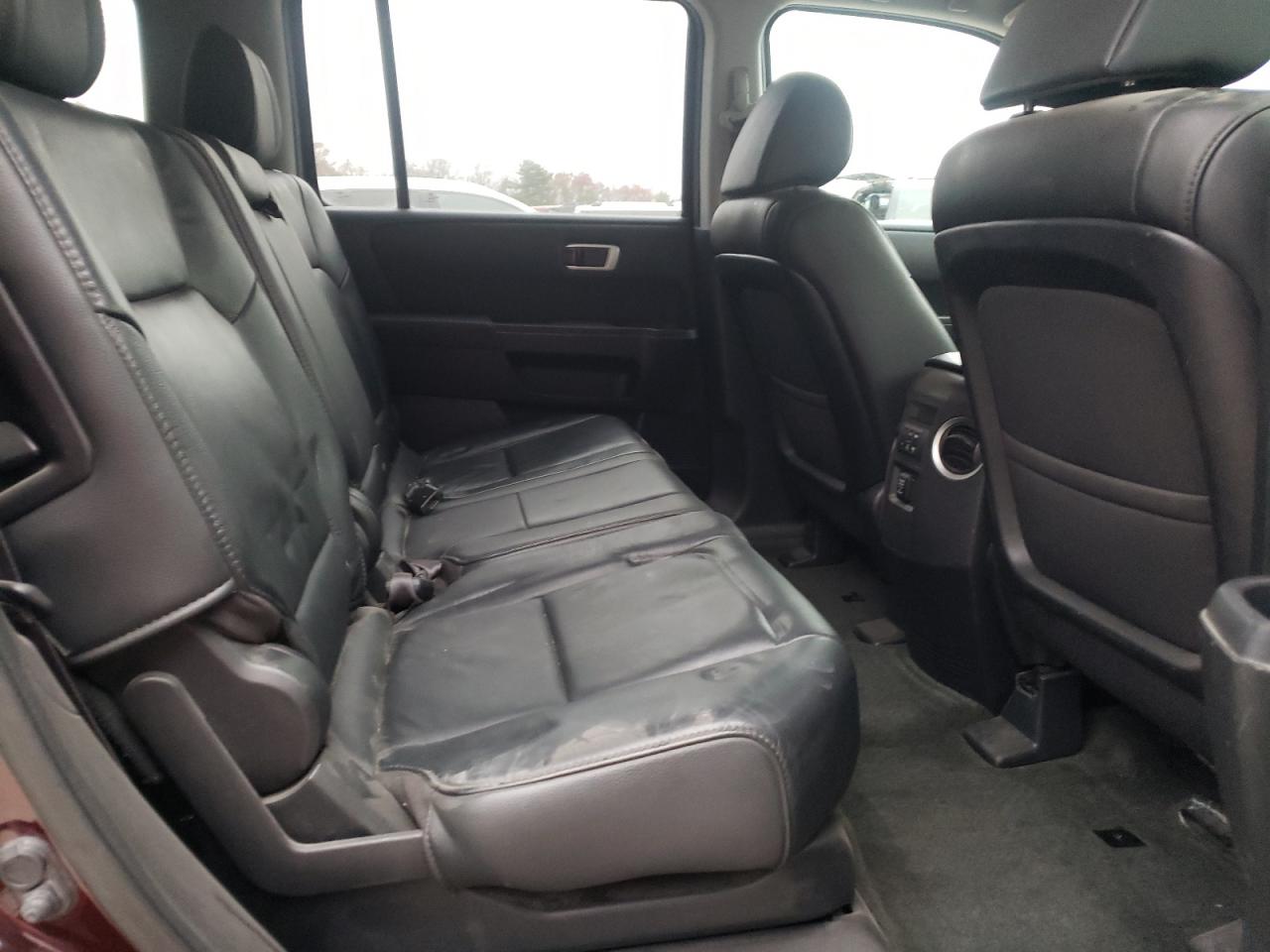 2014 Honda Pilot - Image 11