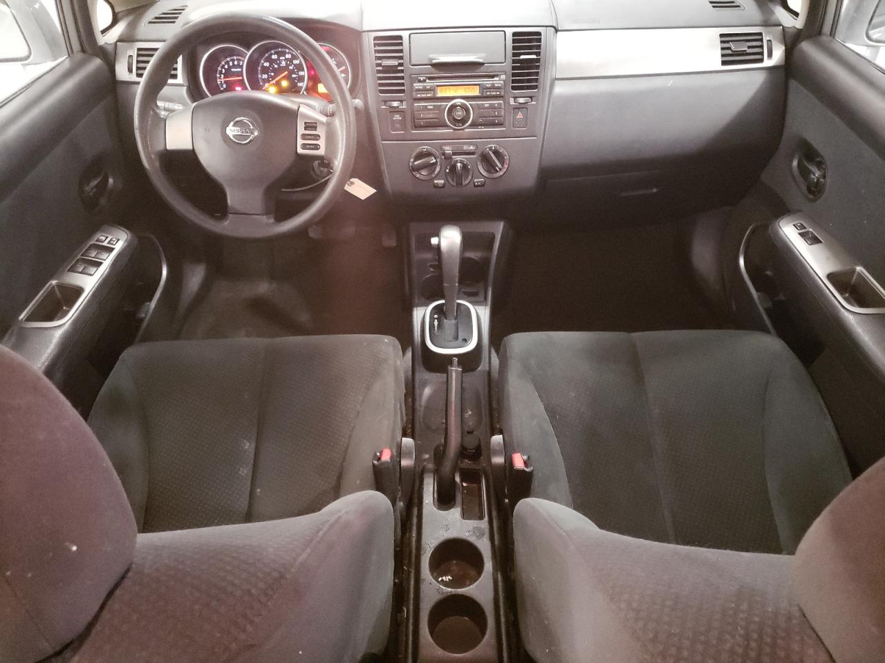 2010 Nissan Versa - Image 8
