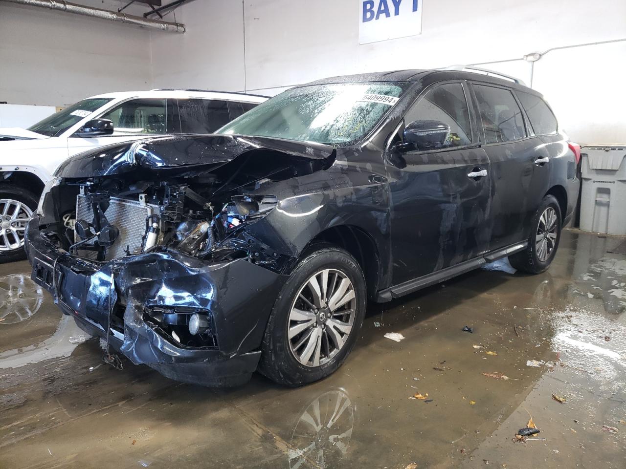 2017 Nissan Pathfinder S   იყიდება Elgin-ში, IL - Front End