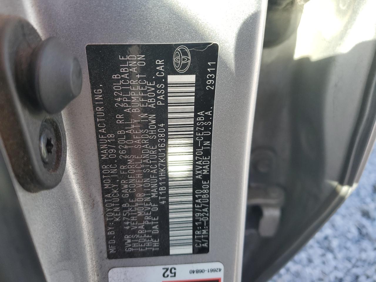 2019 Toyota Camry - Image 14