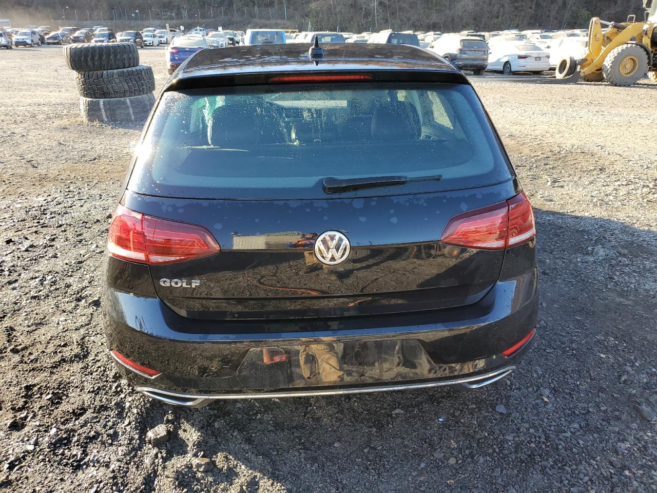 2020 Volkswagen Golf - Image 6