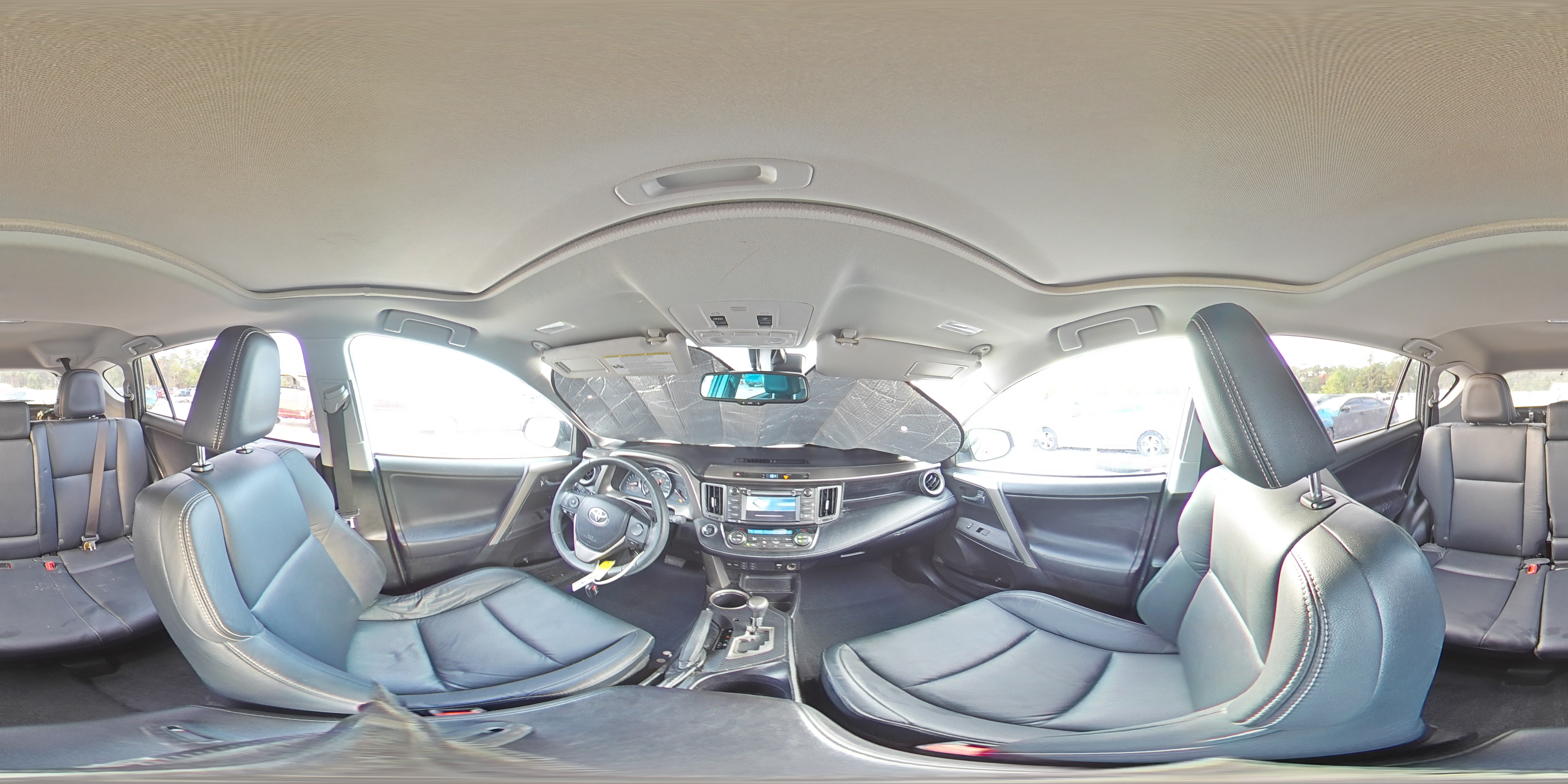 2015 Toyota RAV 4 - Image 16